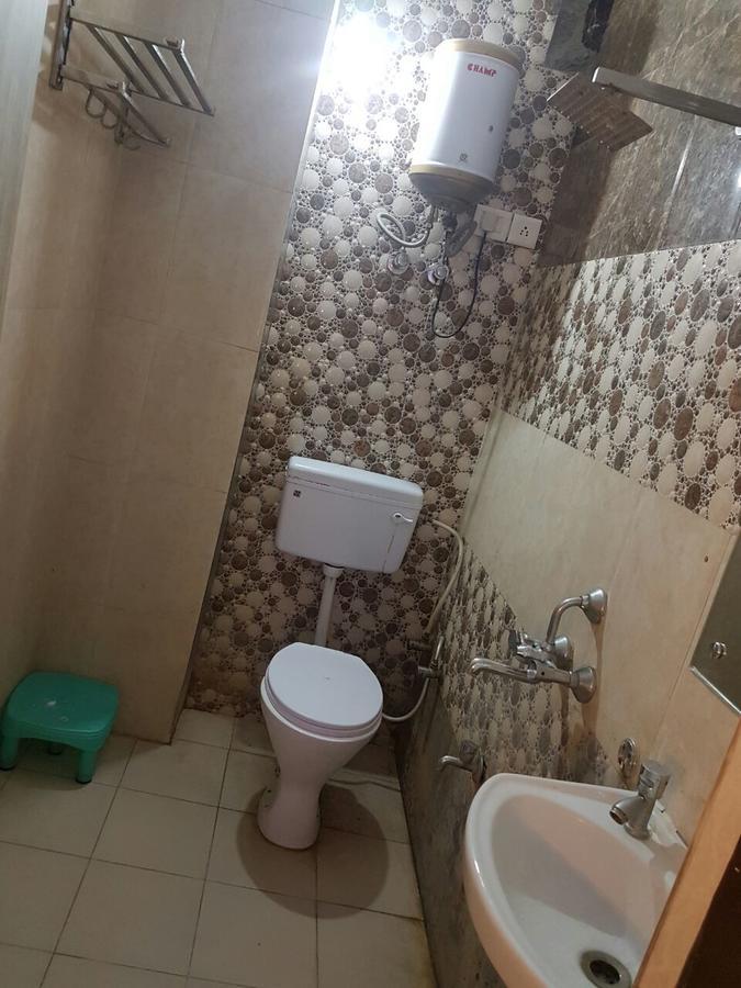 Hotel Perfect Palace Ню Делхи Екстериор снимка